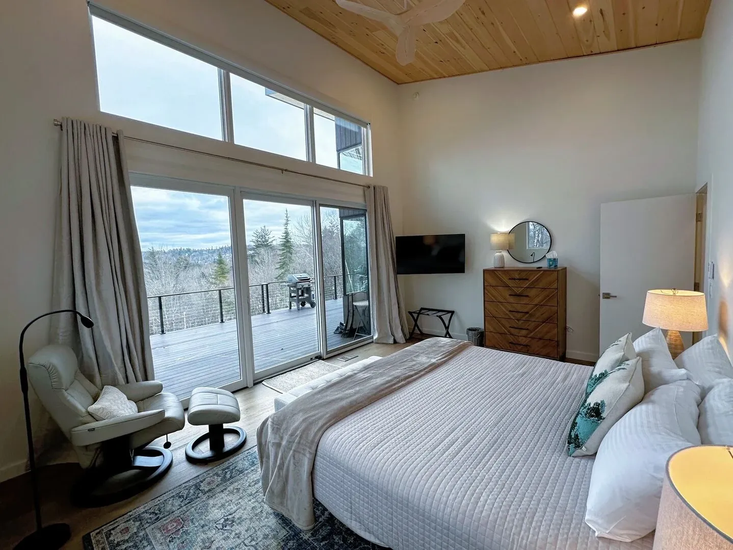 Maple Lodge photo 9